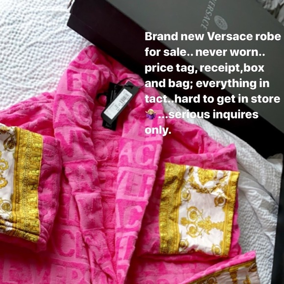 *****Sold*****Brand New Versace Robe - Picture 5 of 6
